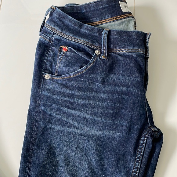 Hudson mid rise Collin dark denim jeans. Size 26 - Picture 2 of 5